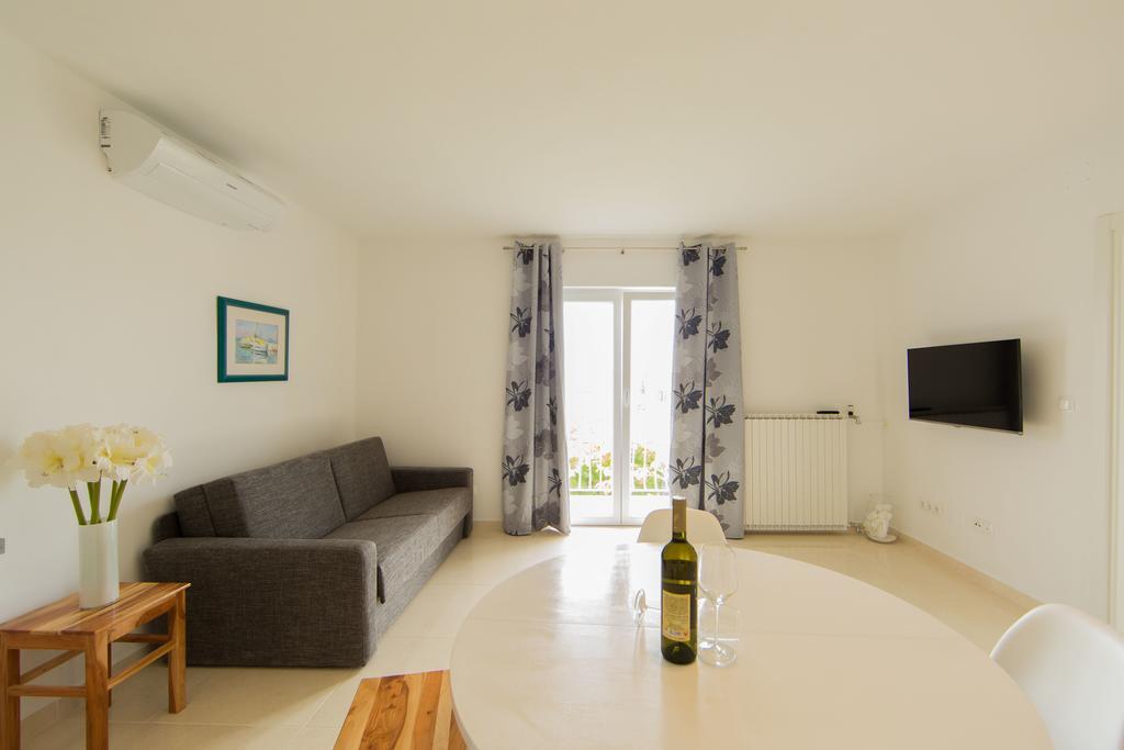 Apartment Udovicic Vodice Quarto foto